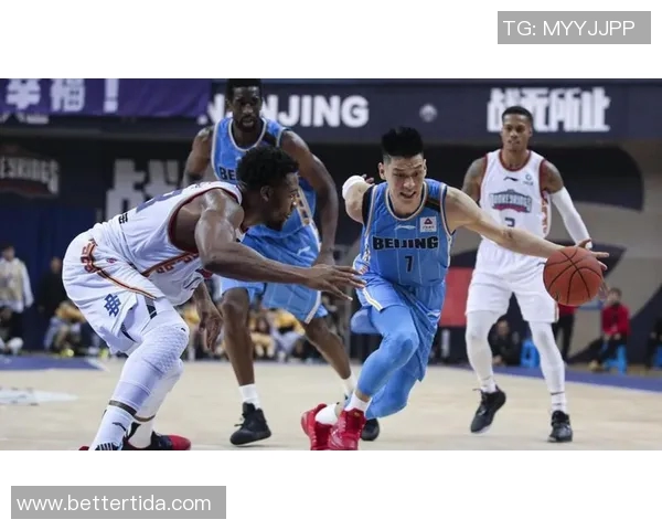 广东东莞银行与北京首钢队交手，胜者将登顶CBA榜首位置