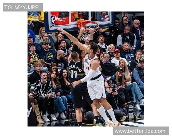 快船惨败开拓者，联盟被称作最佳新秀